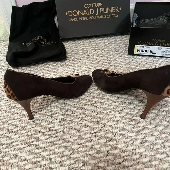 DONALD PLINER COUTURE Animal Print and Suede Peep Toe Heels - Picture 10 of 13